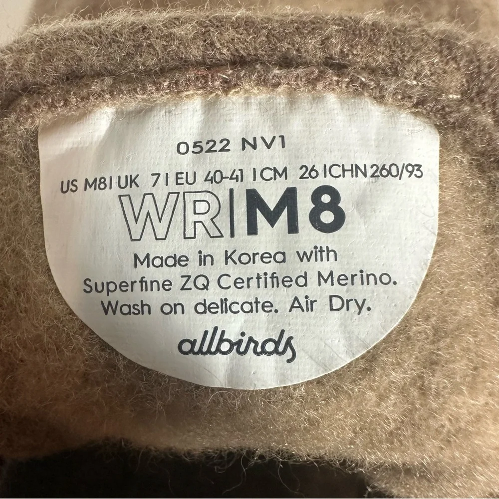 ALLBIRDS Men's 8 Wool Runners Lace up Wool Sneakers